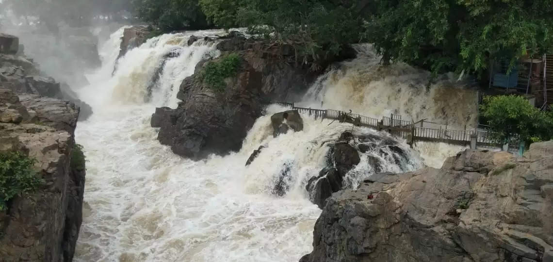 ஒகேனக்கலுக்கு நீர்வரத்து வினாடிக்கு 14 ஆயிரம் கனஅடியாக அதிகரிப்பு!