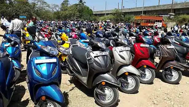 10,583 பேருக்கு இருசக்கர வாகன மானியம் ' - நிதி ஒதுக்கீடு செய்து தமிழக அரசு  அரசாணை வெளியீடு..